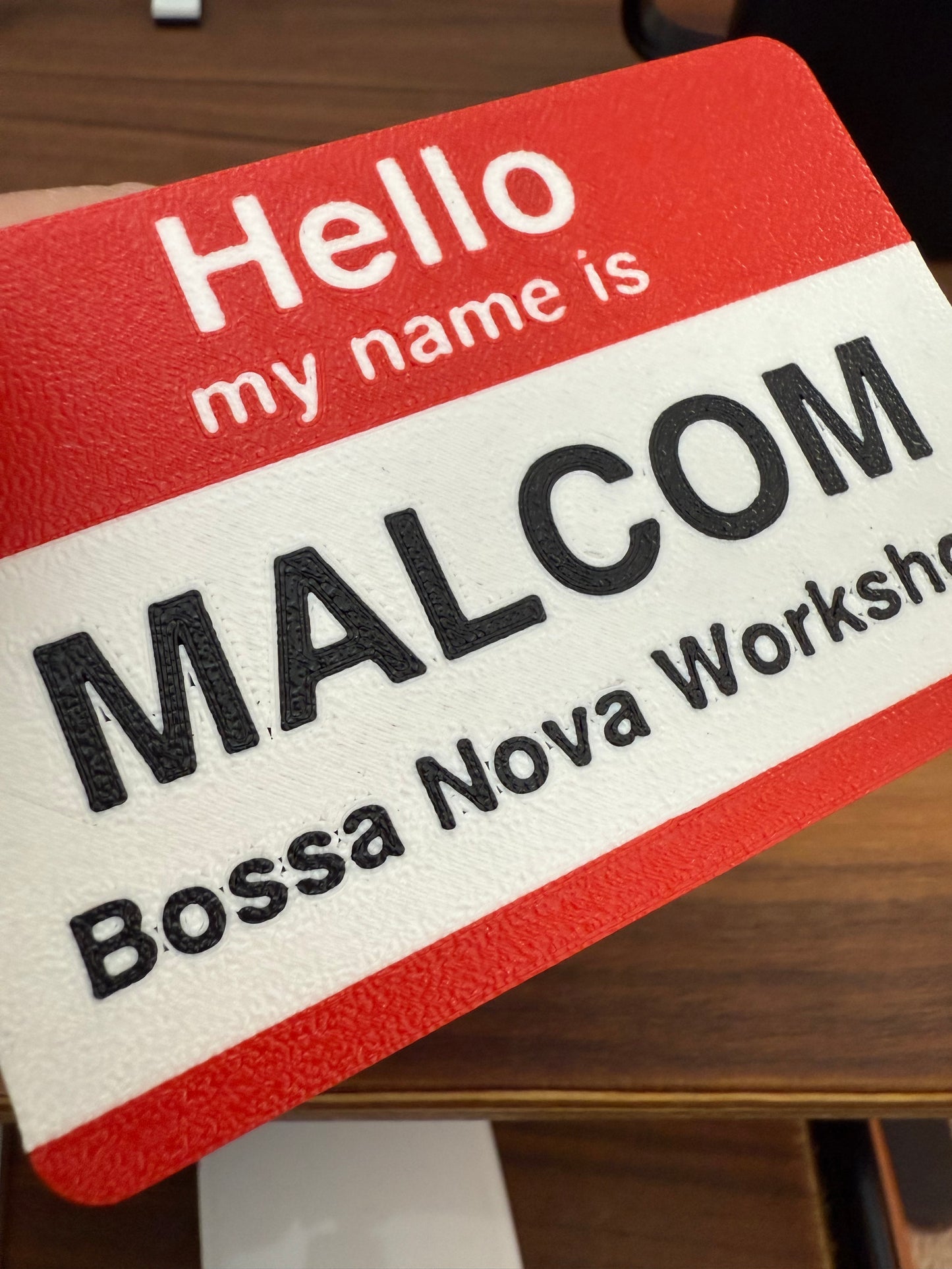HelloTap Name Tag - Customizable and Reusable Smart Badge for Instant Networking